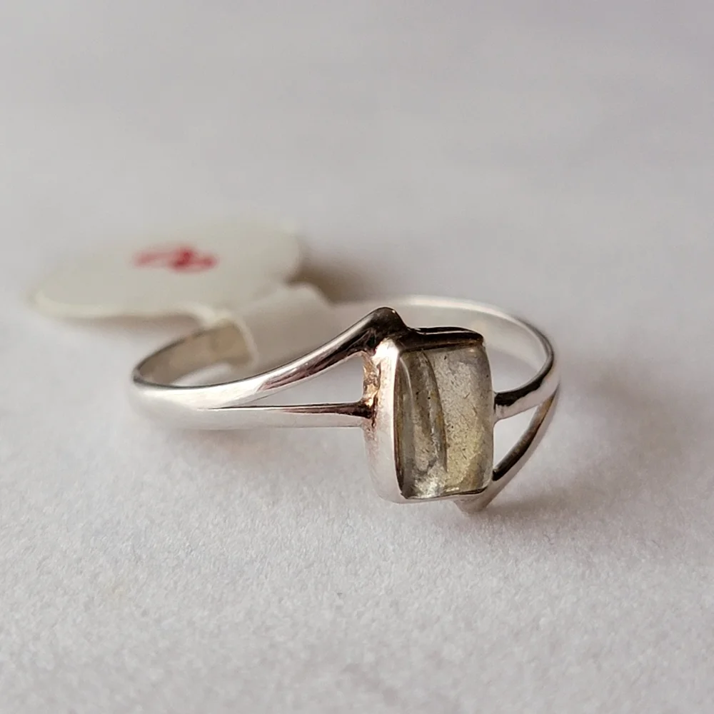 Labradorite 925 Sterling Silver Dainty Split Shank Ring Rectangle Gemstone